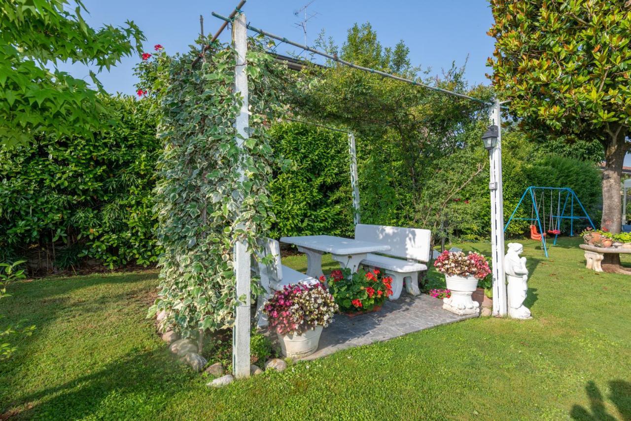 Casacobelli Βίλα Monzambano Εξωτερικό φωτογραφία